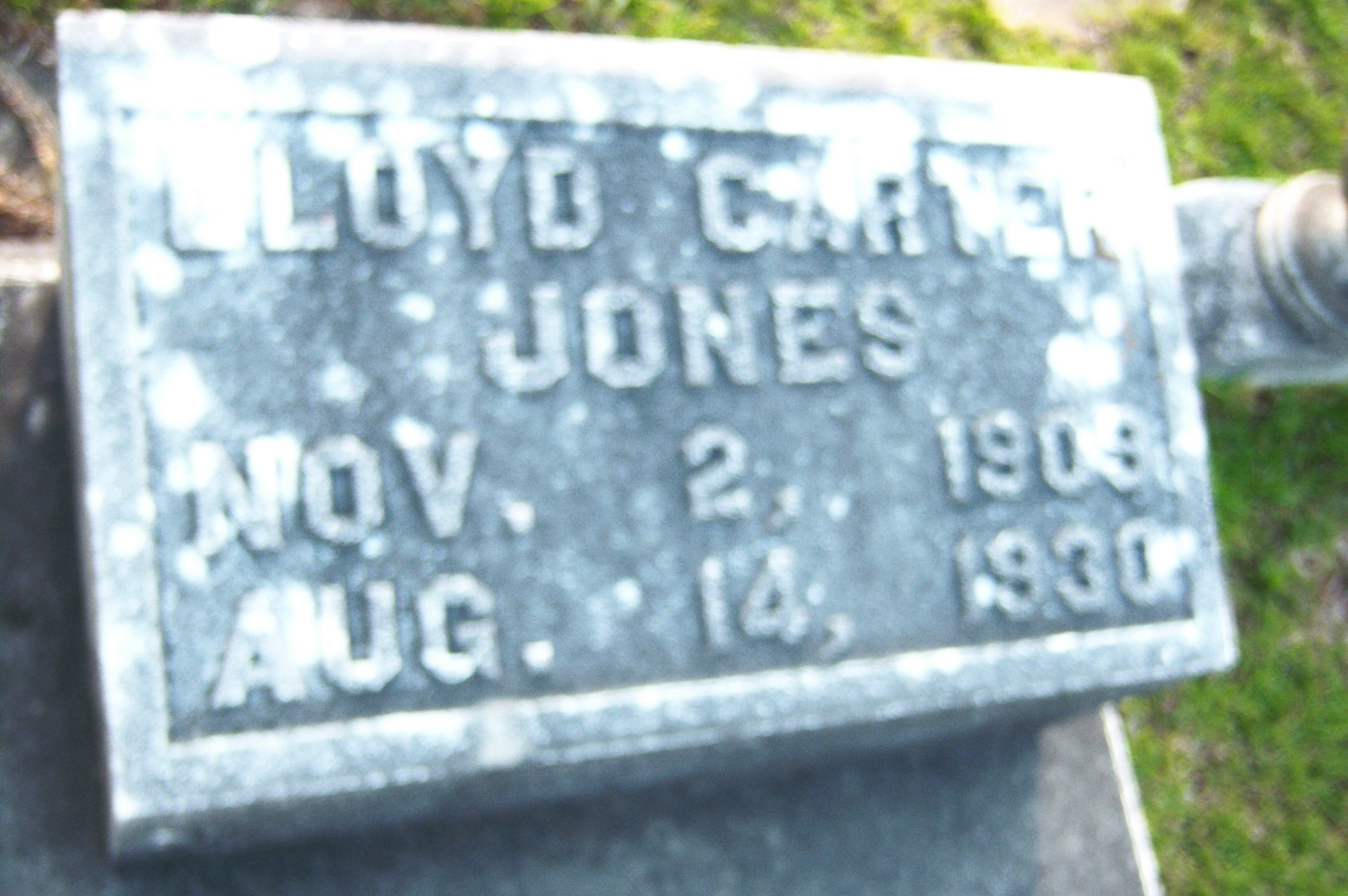 LloydCarterJones GravestoneScaled